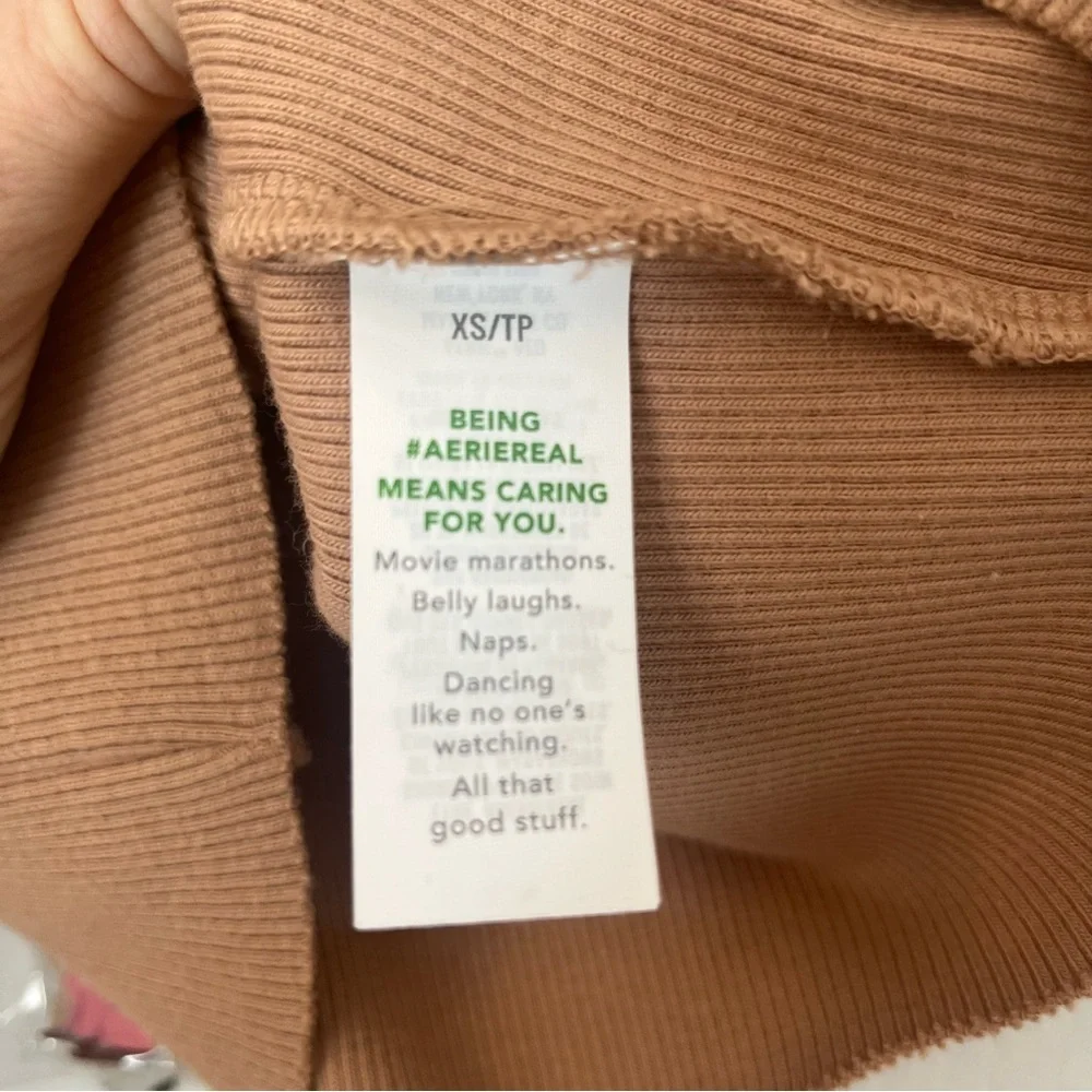 Tan Ribbed Tank Top - Picture 4 of 8